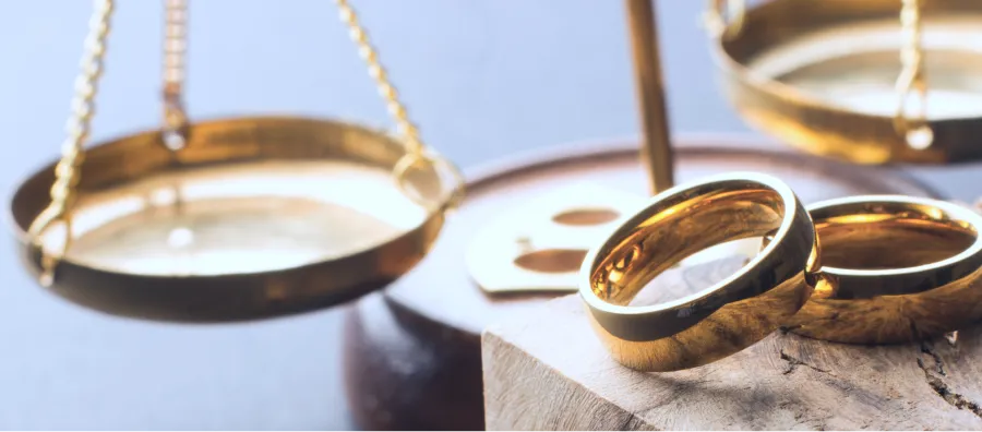 alliances sur la balance de la justice